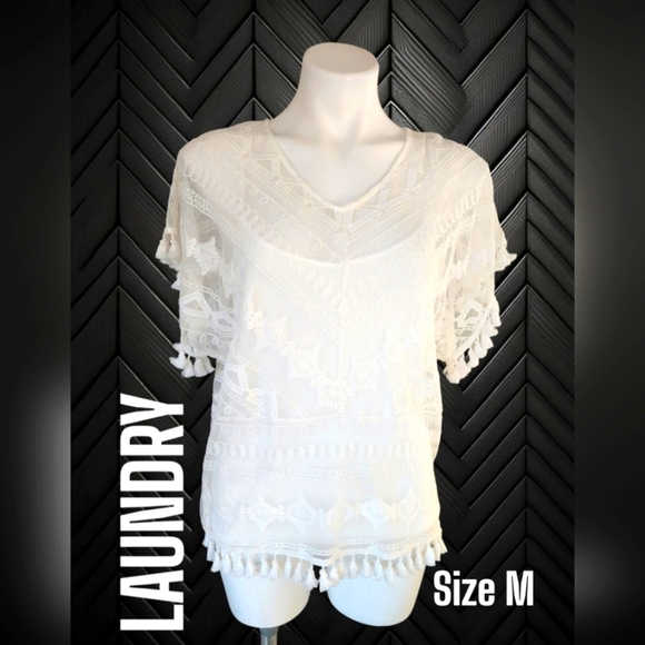 Laundry By Shelli Segal Tops - NEW Laundry by Shelli Segal White Embroidered Relax Fit Blouse Top Sz M